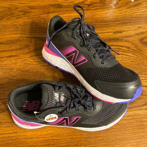 New Balance 680 sneakers